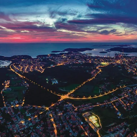 Gorgeous In With Wifi 풀라