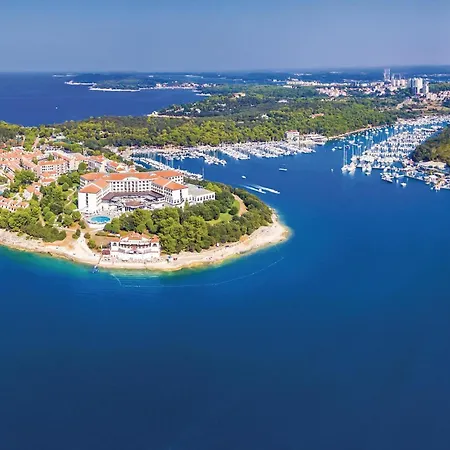 Gorgeous In With Wifi 풀라