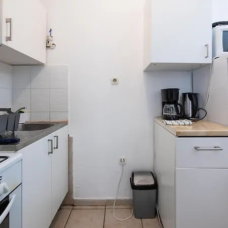 Gorgeous In With Wifi Apartman