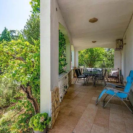 Apartman Gorgeous In With Wifi Pula